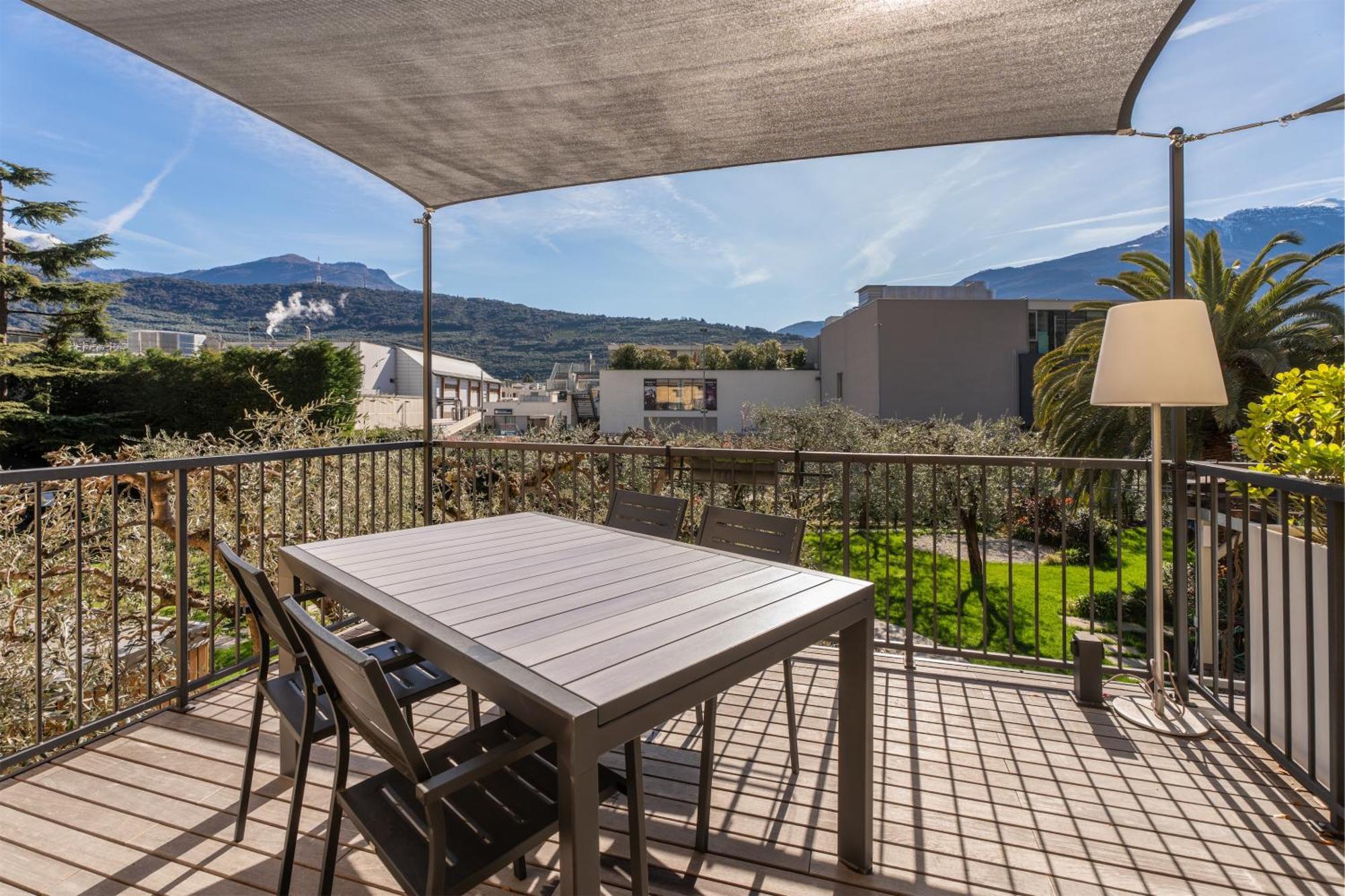 Residence Villa Degli Aranci 加尔达湖滨 外观 照片