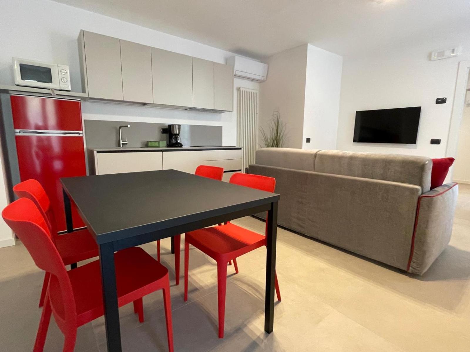 Residence Villa Degli Aranci 加尔达湖滨 外观 照片